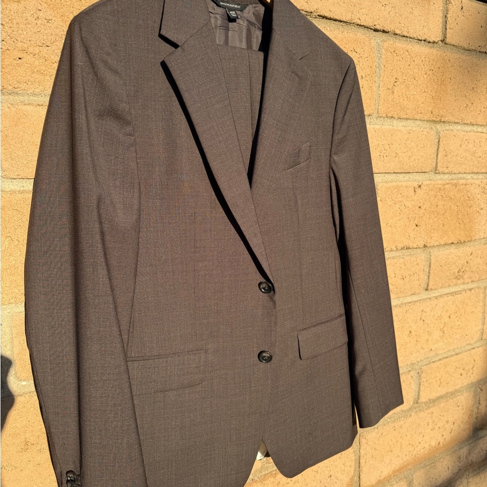 Banana Republic Mens Brown Wool Suit 40S